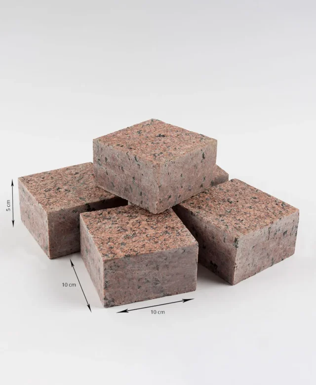 Piatra Cubica Granit Maple Red Fatetata 4 laterale, 10 x 10 x 5 cm